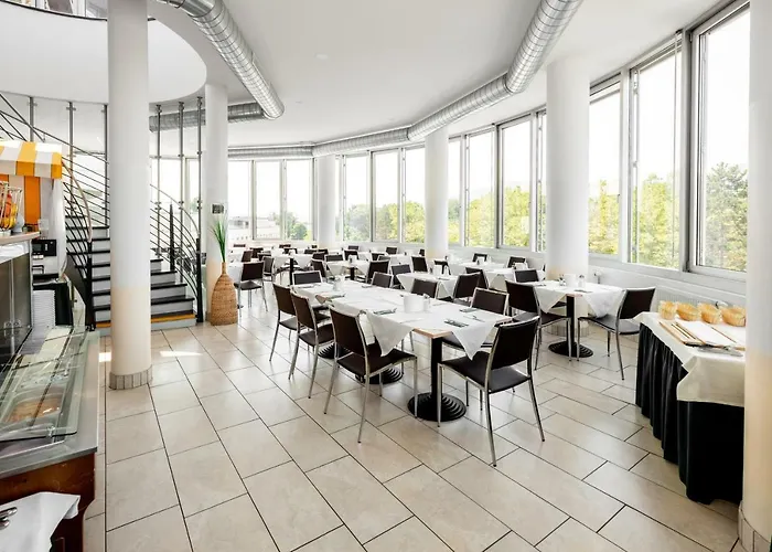 Allyouneed Klagenfurt מלון 3*